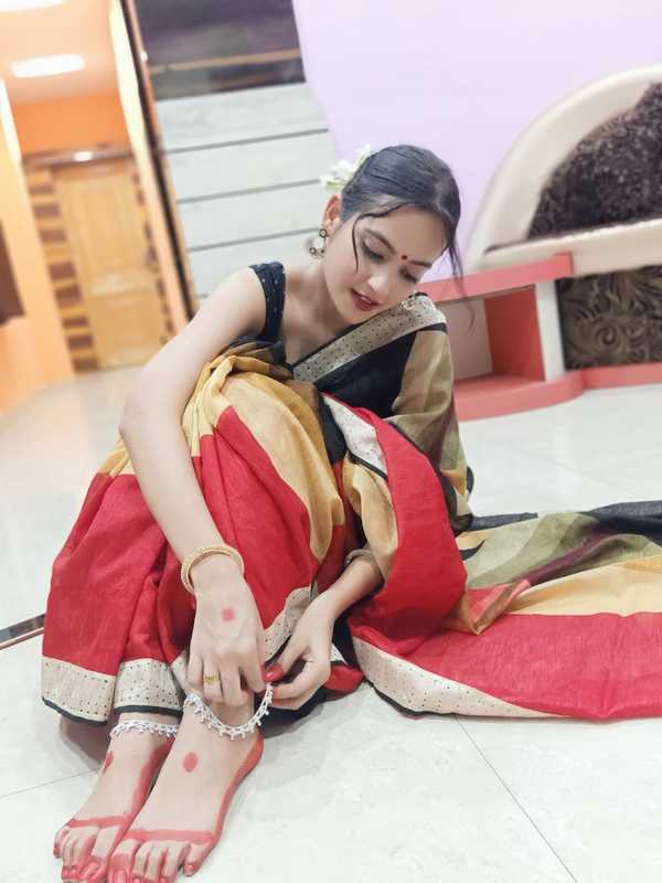 tamanna vyas feet