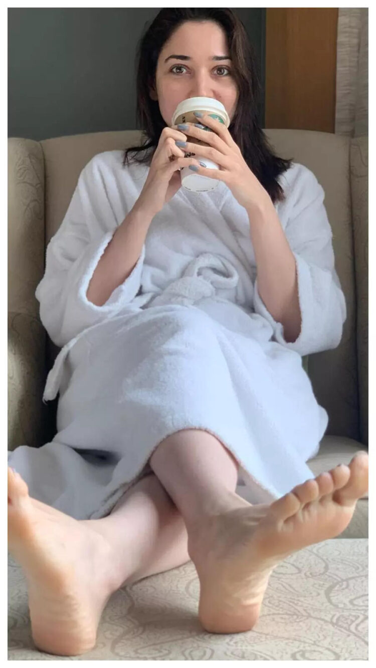 tamannaah bhatia feet 2