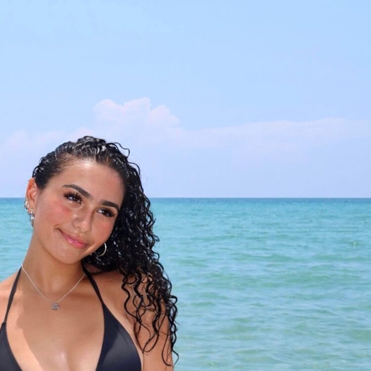 tamara avinami feet 4