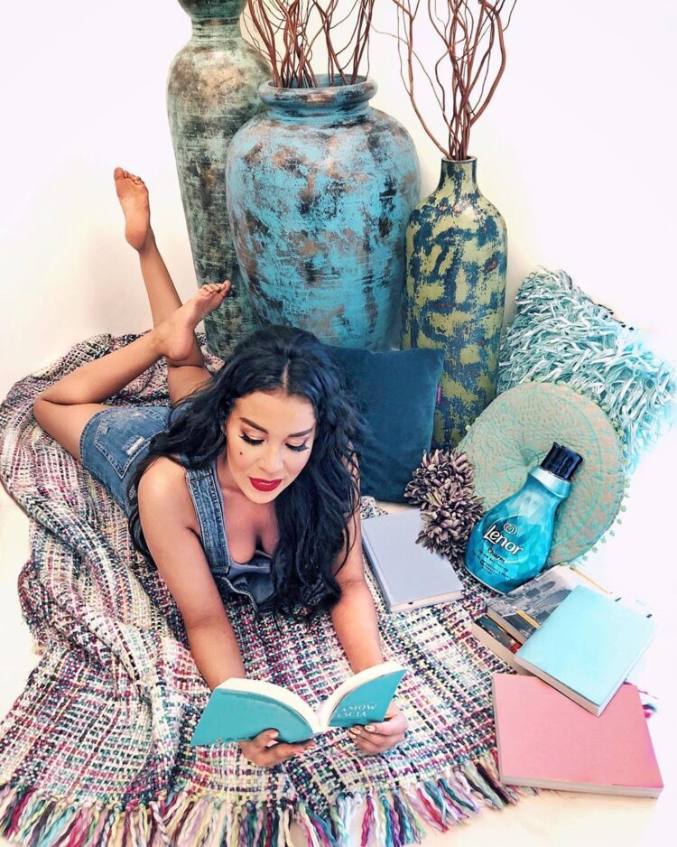 tamara gonzalez perea feet 1