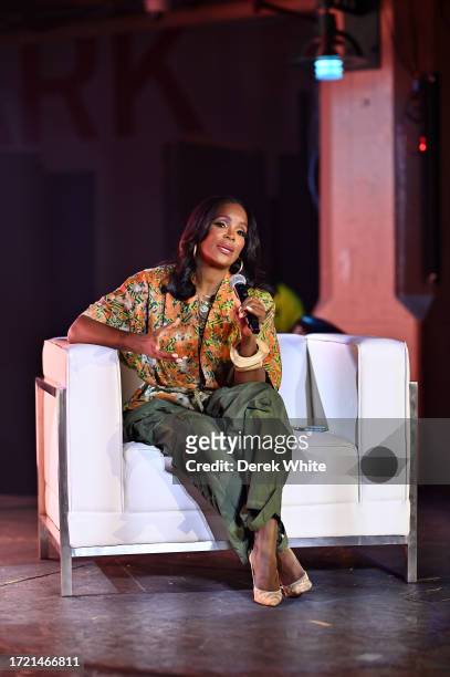 tamika raymond feet 5