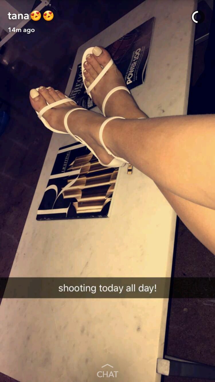 tana mongeau feet 5