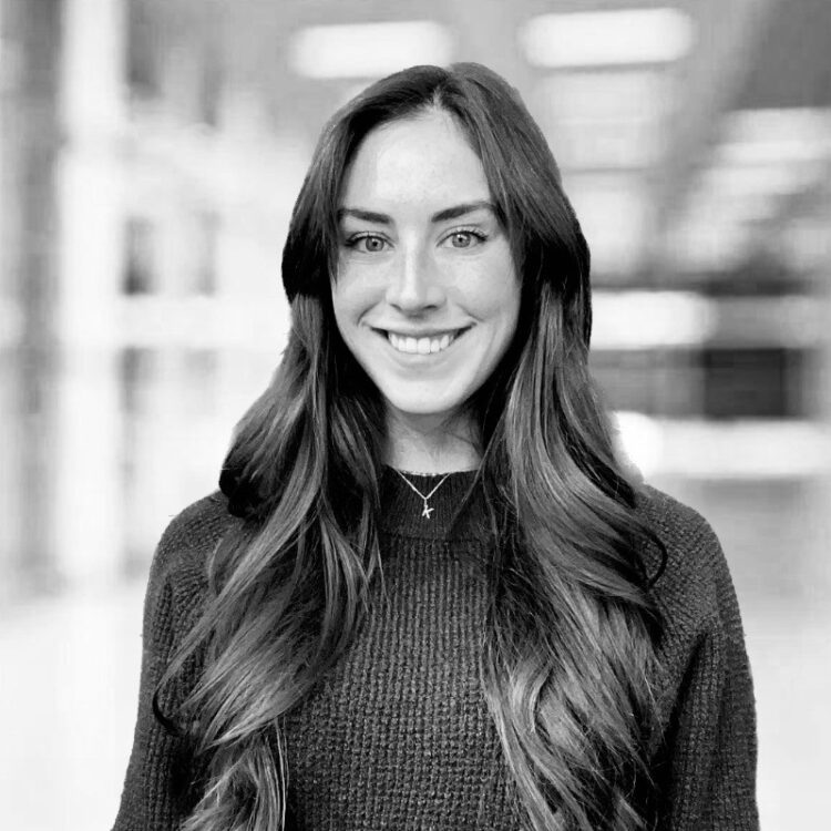 tani omorogbe feet 4