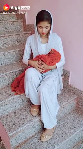 tannu upadhyay feet 3