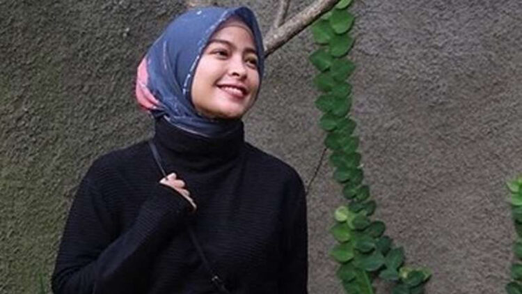 tantri syalindri ichlasari feet 4