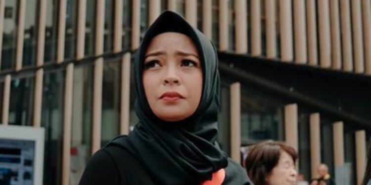 tantri syalindri ichlasari feet 6