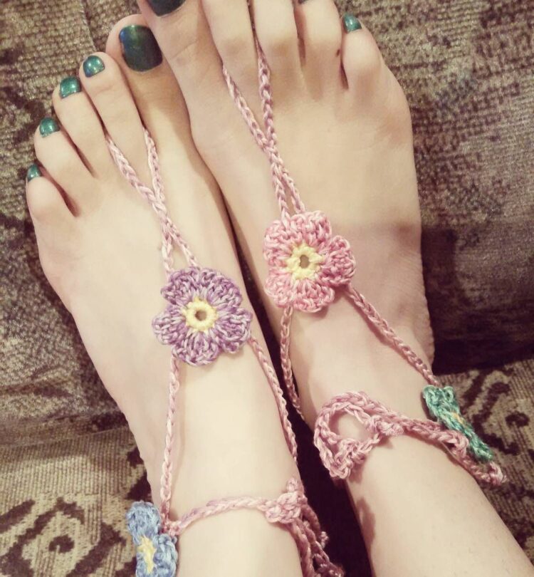 tanya reynolds feet 6