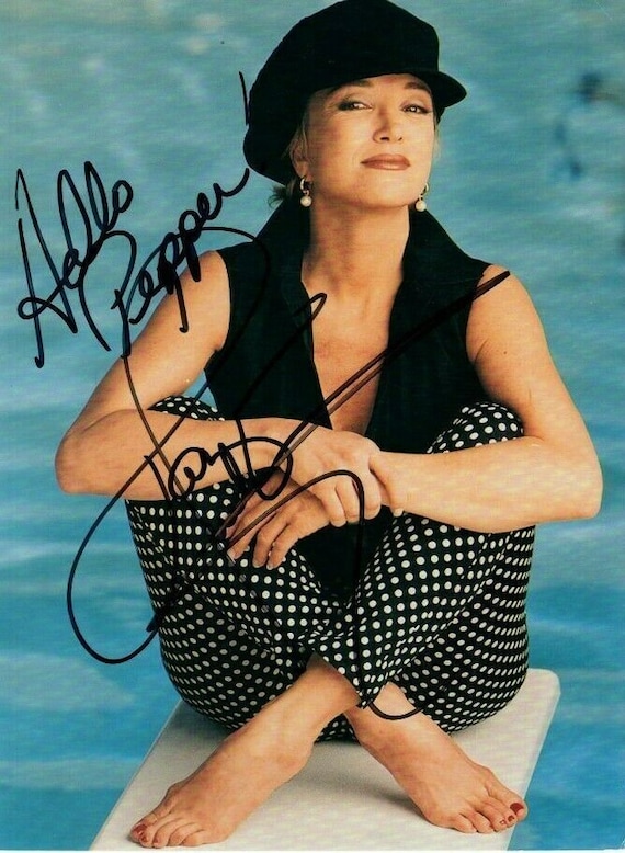 tanya tucker feet 2