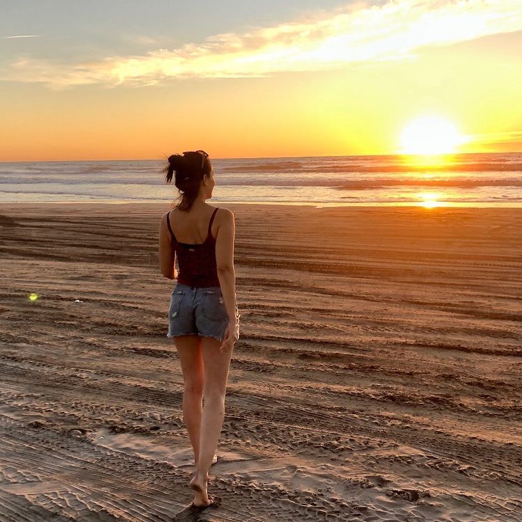 tanya vazquez feet 5