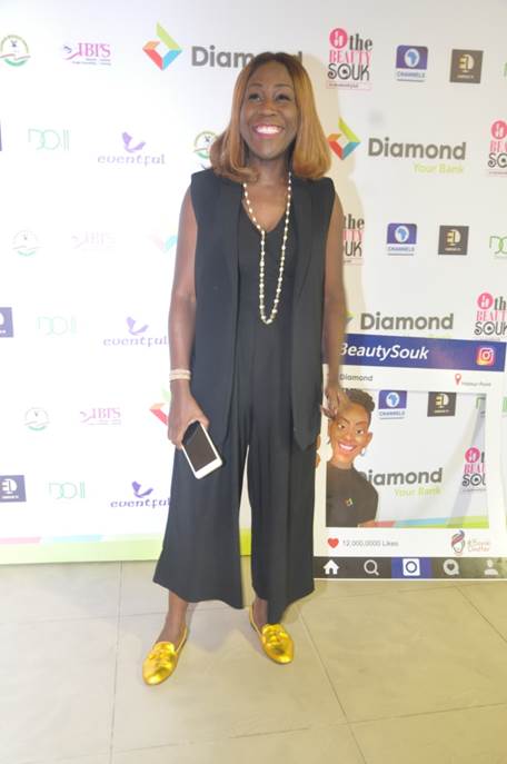 tara durotoye feet 6