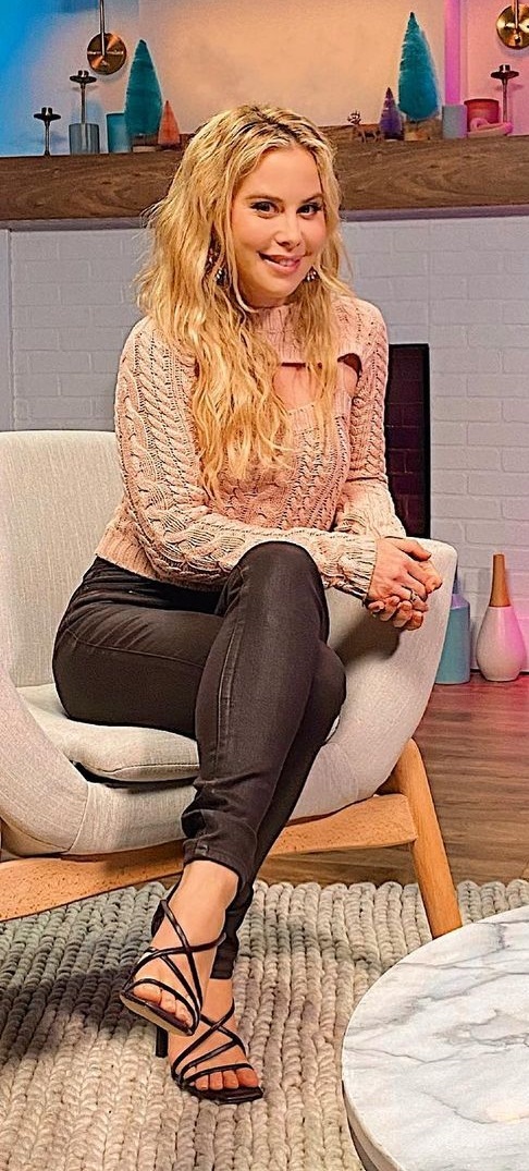 tara lipinski feet 4
