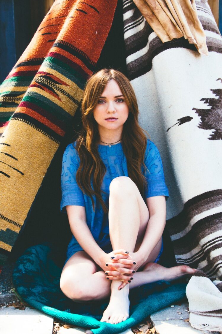 tara lynne oneill feet 1