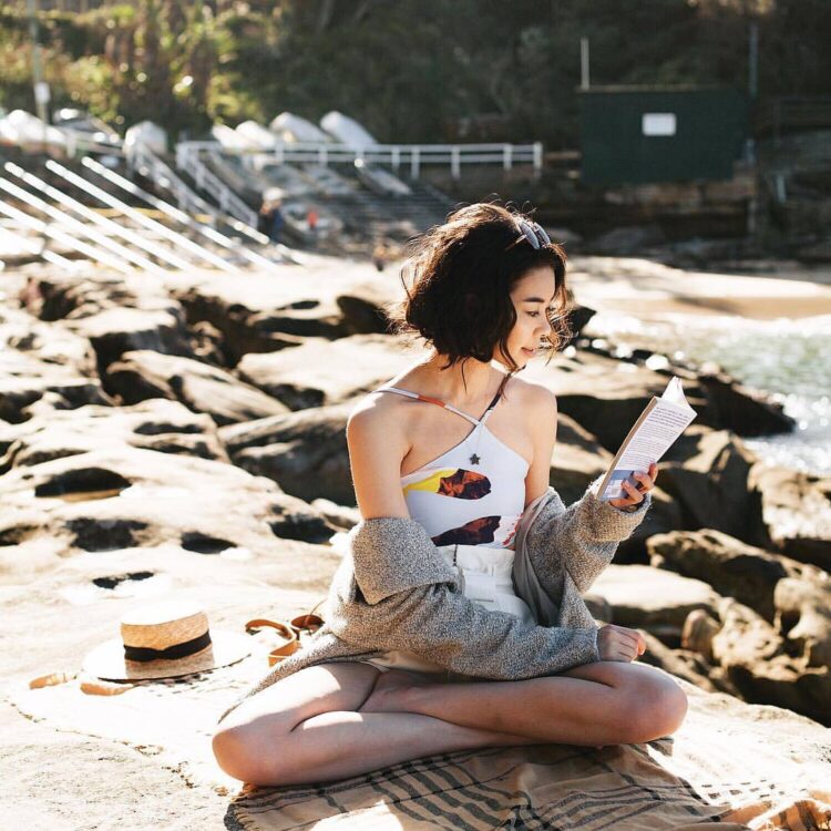 tara milk tea feet 5