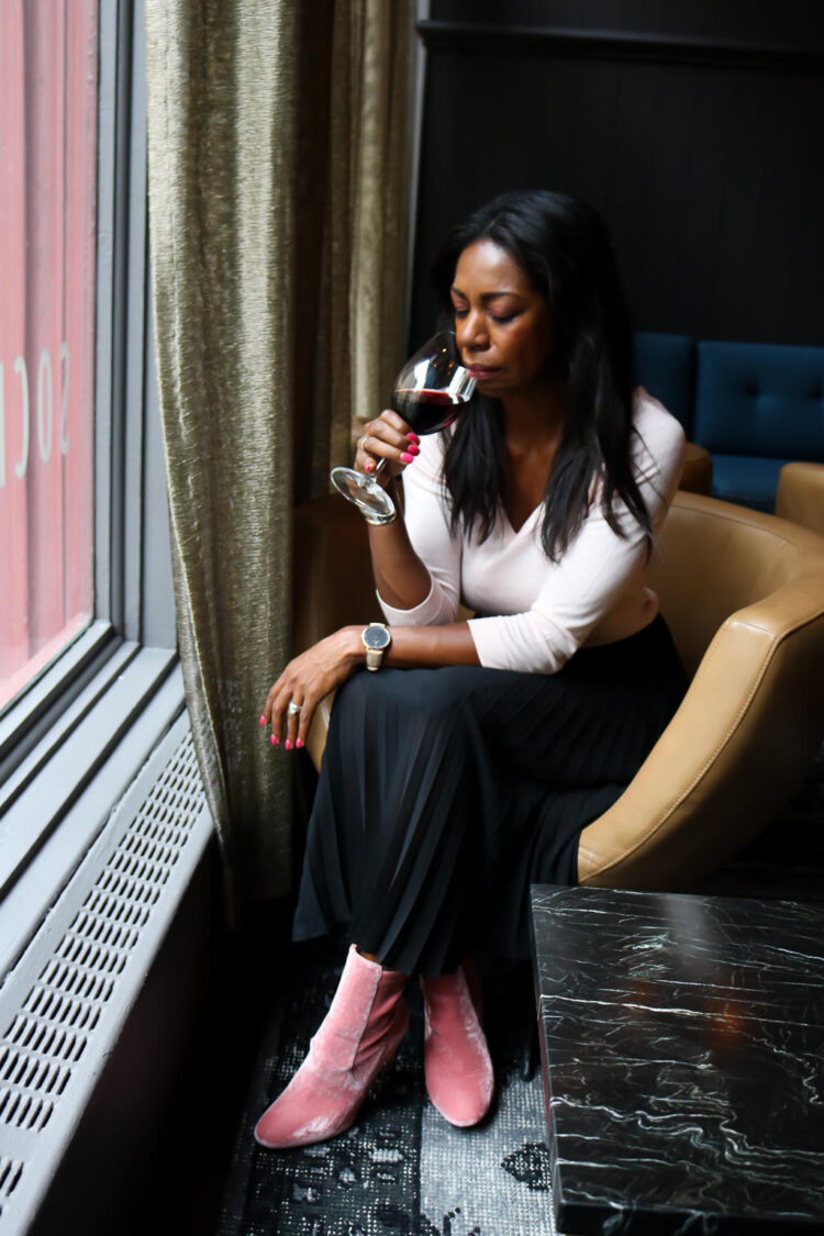 tara monfared feet 4