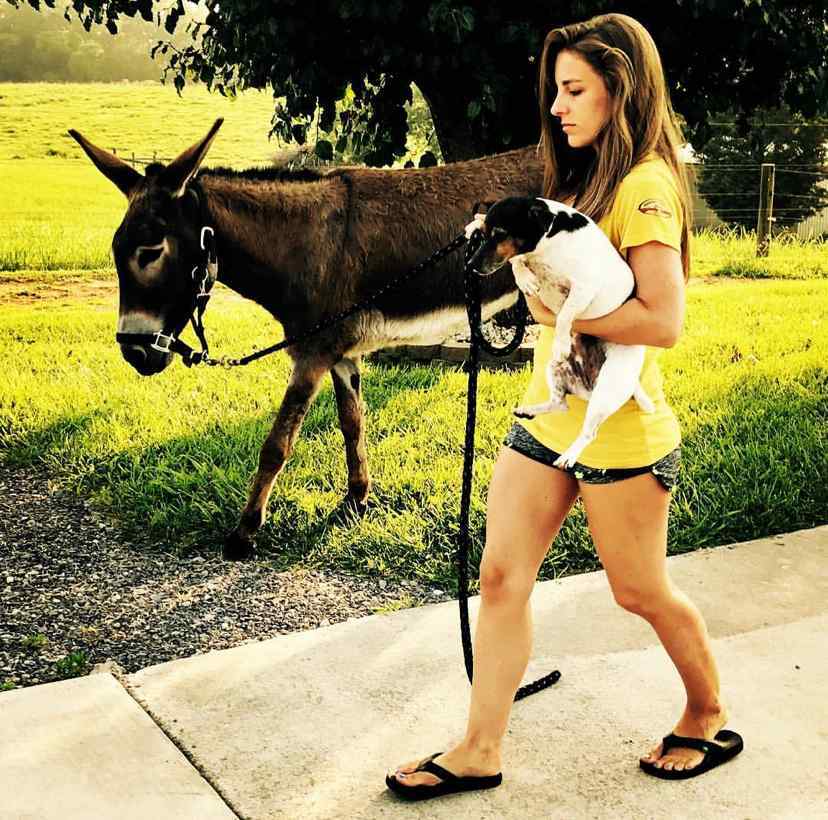 tara thompson feet 6