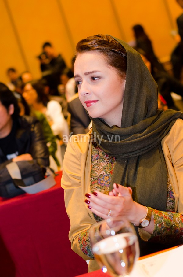 taraneh alidoosti feet 6