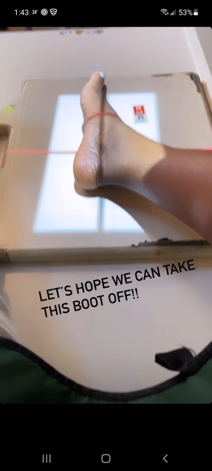 tarhonda jones feet 2