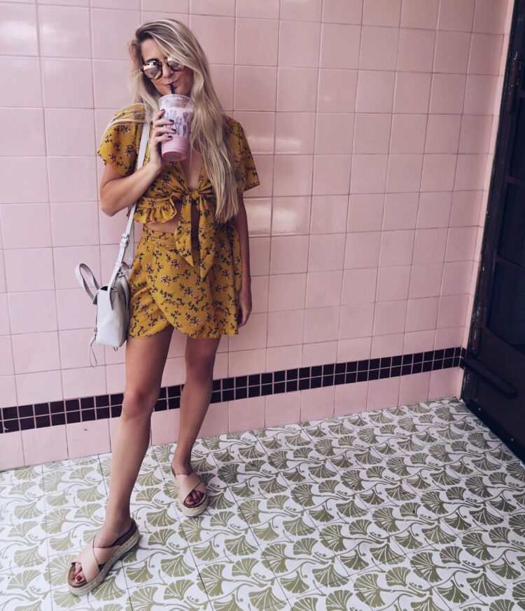 tasha farsaci feet 1