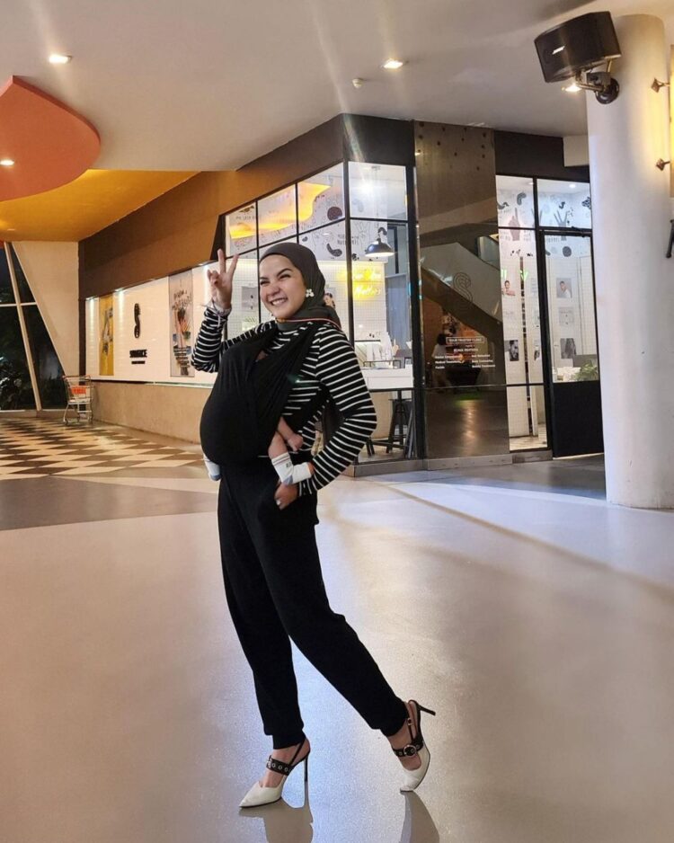 tasya nur medina feet 6