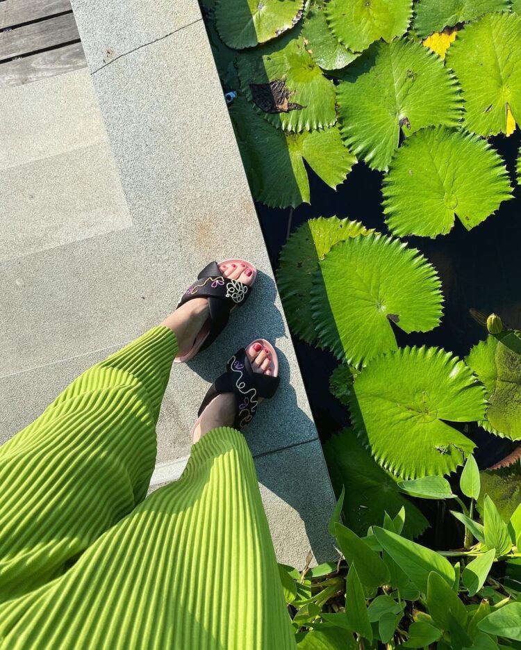 tatjana saphira feet 3