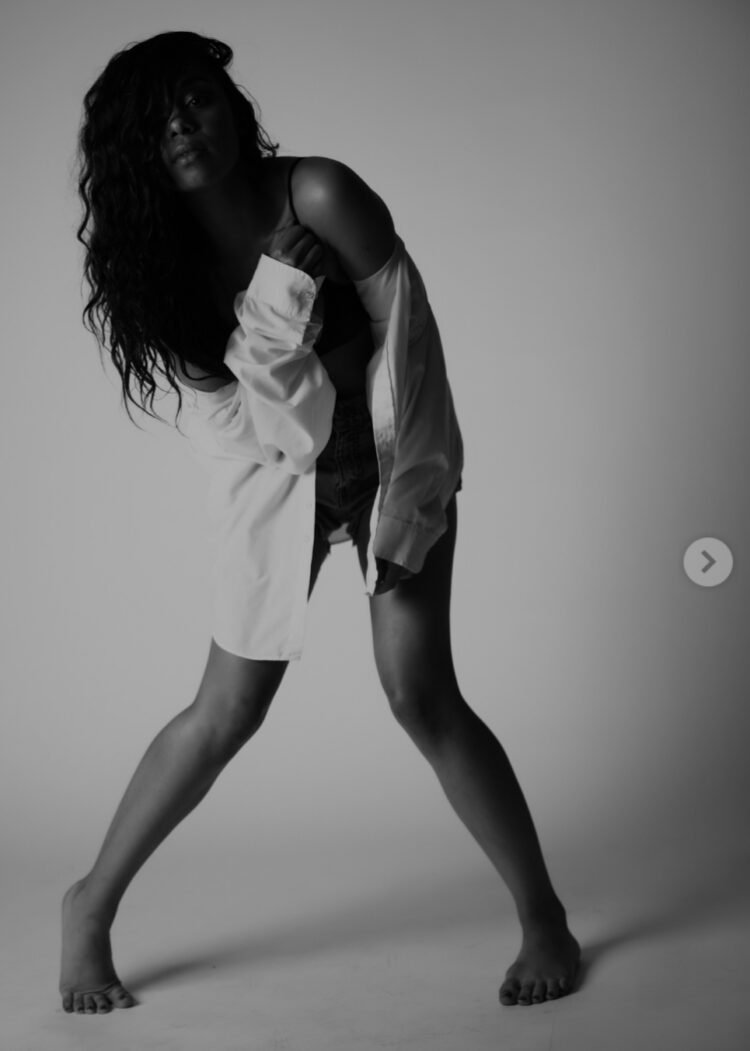 taveeta szymanowicz feet 1