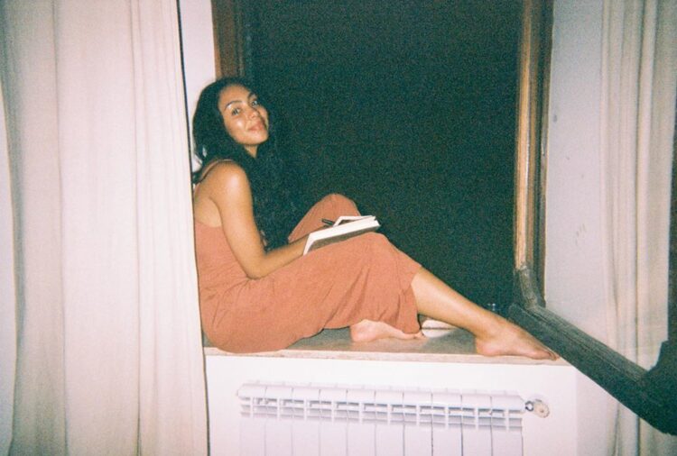 taveeta szymanowicz feet