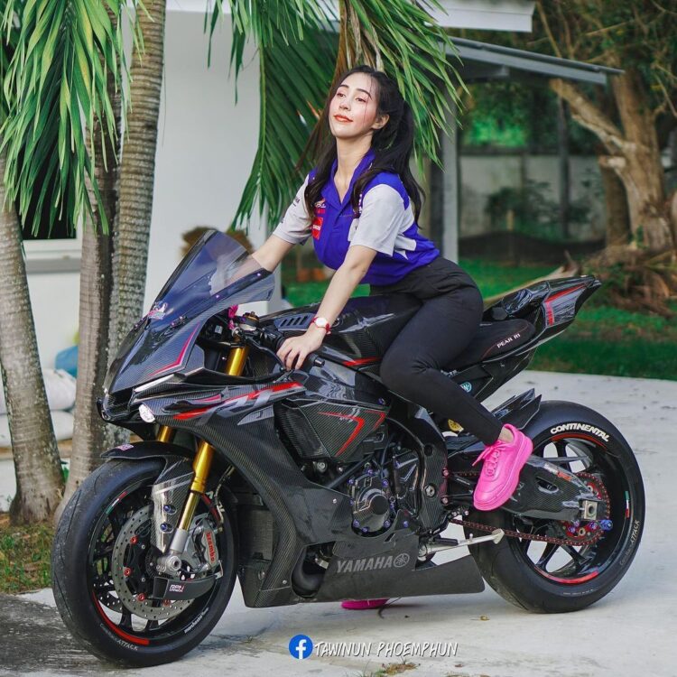 tawinun phoemphun feet 1