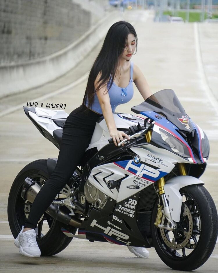 tawinun phoemphun feet 5