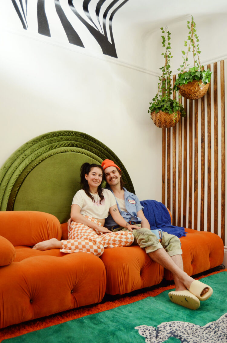 tay beepboop feet scaled