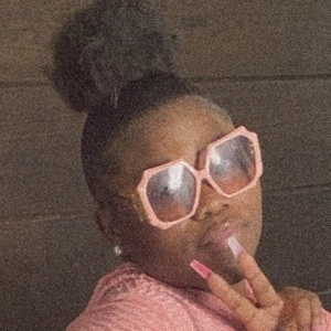 taydreonna jackson feet 1