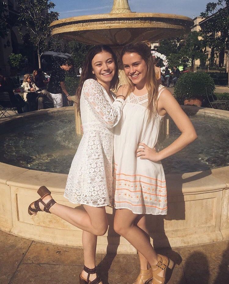 taylar hender feet 6