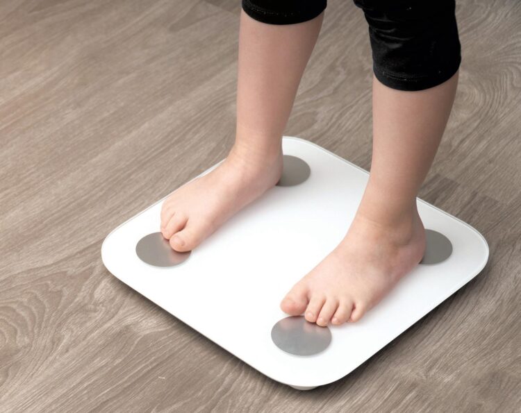 taylor ann albaugh feet 4