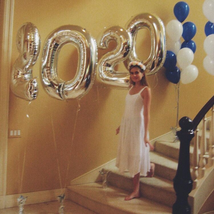 taylor ann thompson feet