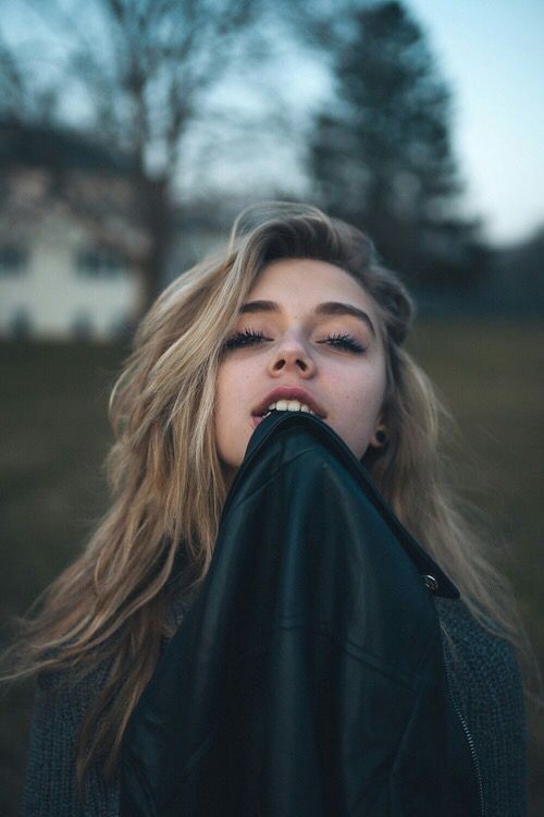 taylor bloxam feet 5