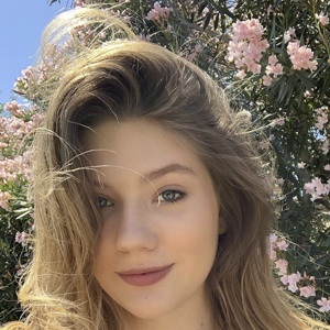 taylor bouslog feet 6