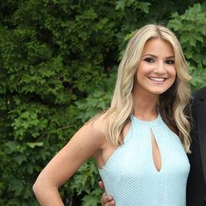 taylor bovarnick feet 3