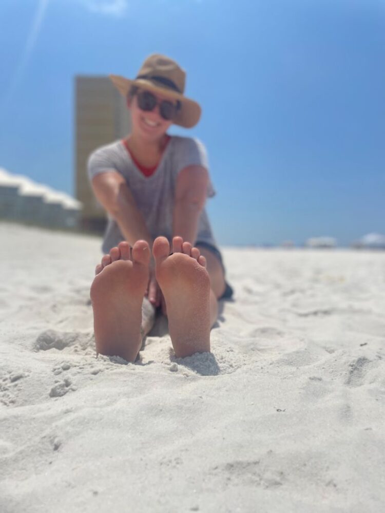 taylor caldwell feet