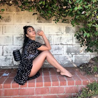 taylor giavasis feet 4