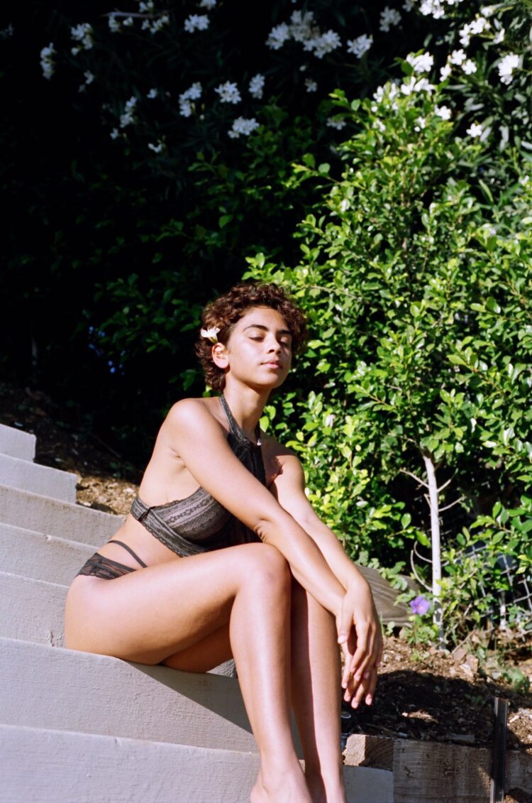 taylor giavasis feet