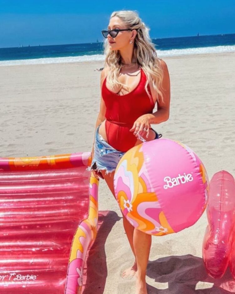 taylor hasselhoff feet 4