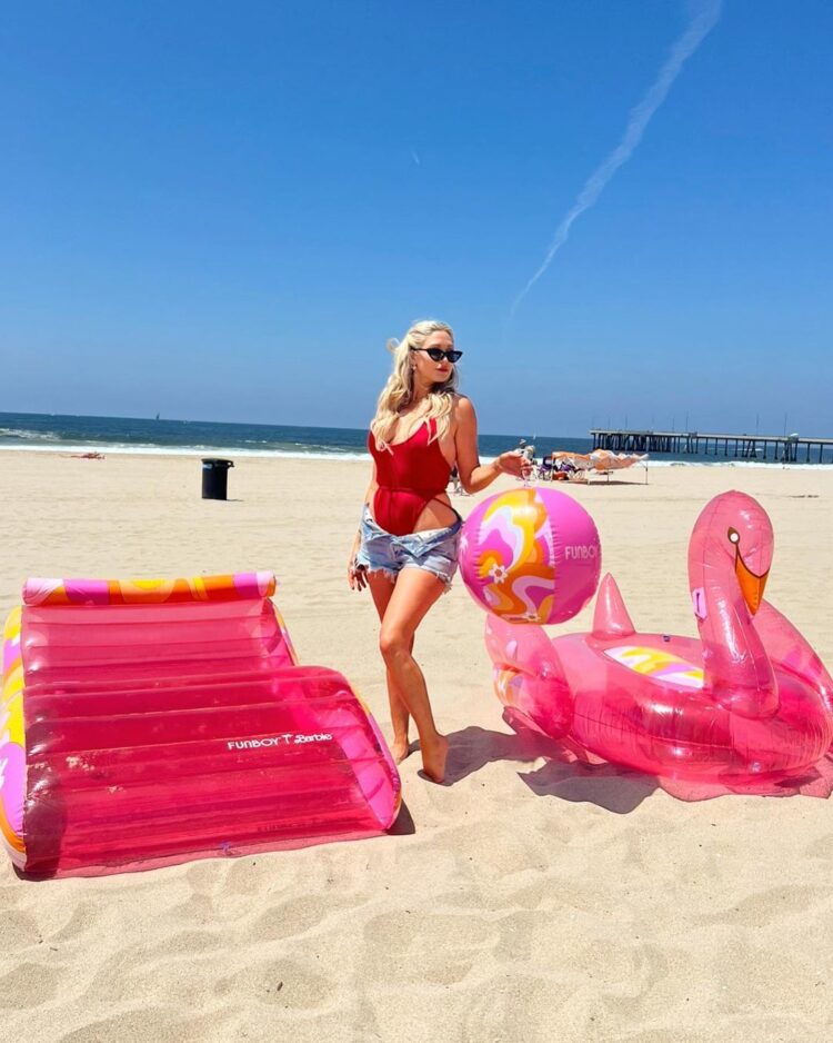 taylor hasselhoff feet 5