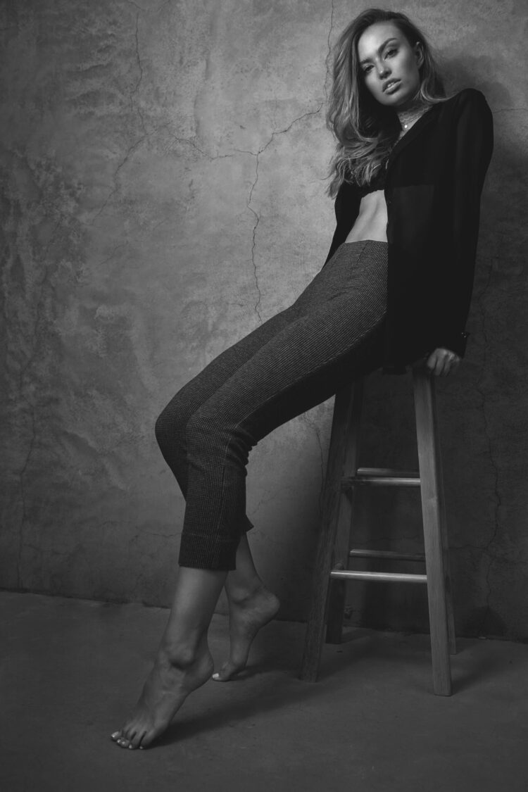 taylor justine feet 5 scaled