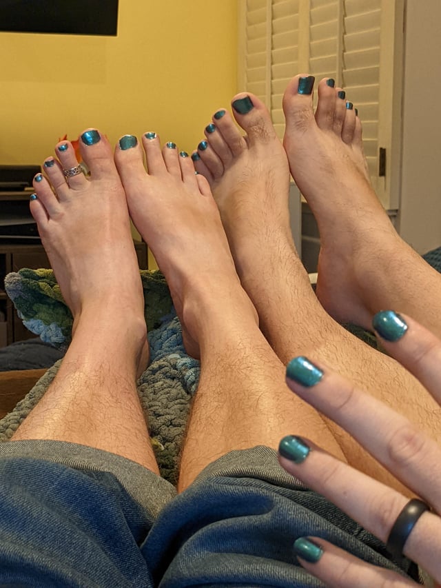 taylor knight feet 4