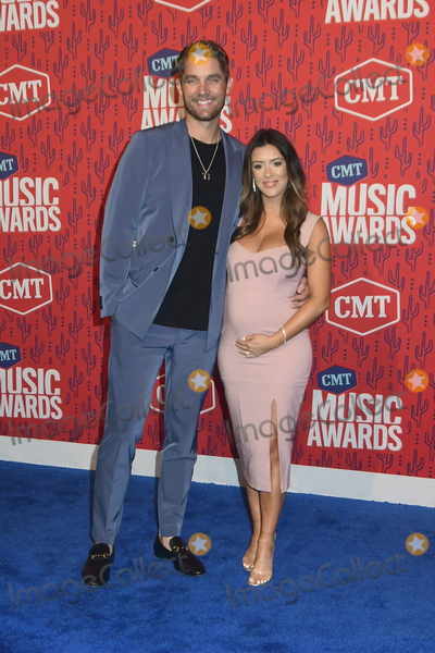 taylor mills young feet 3