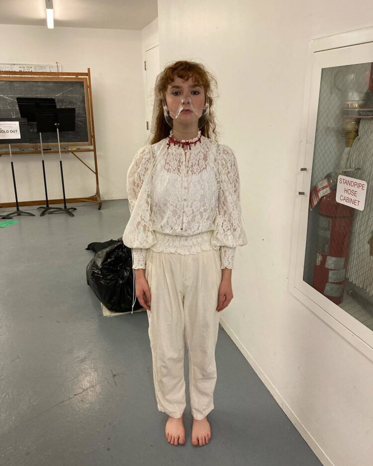 taylor richardson feet 2