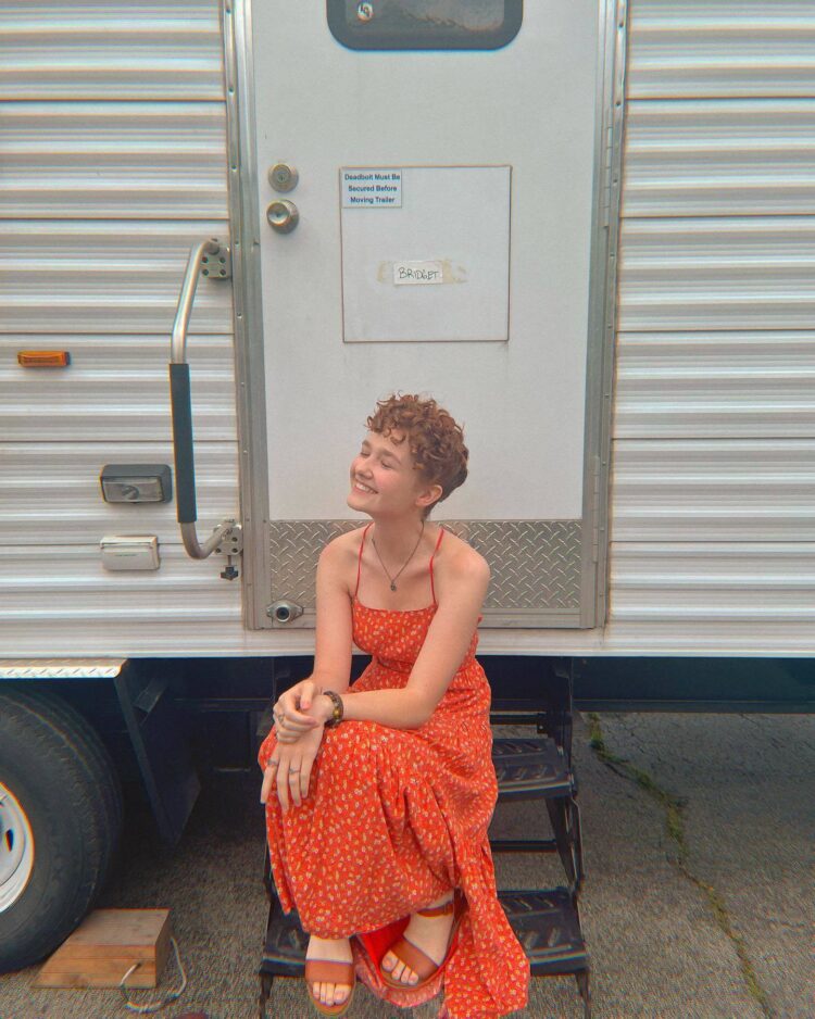 taylor richardson feet 3