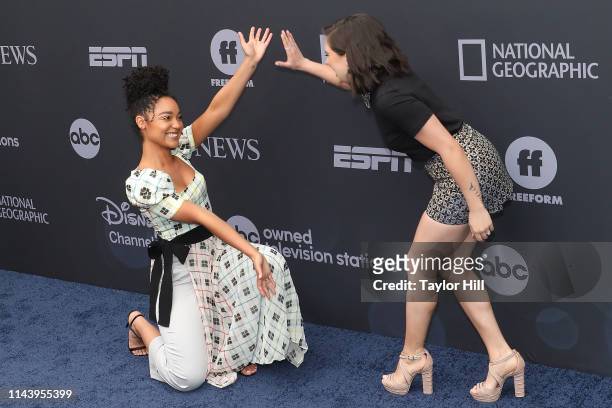 taylor stevens feet 3