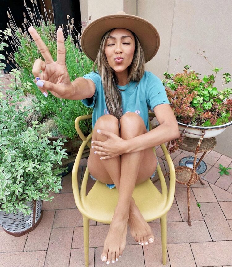 tayshia adams feet 6