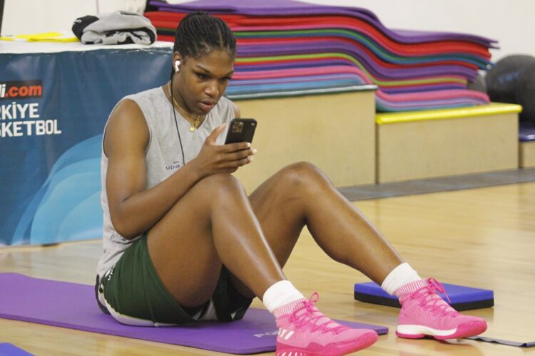 teaira mccowan feet 2