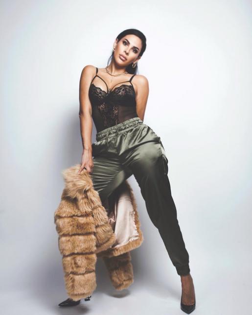 tefi valenzuela feet 1